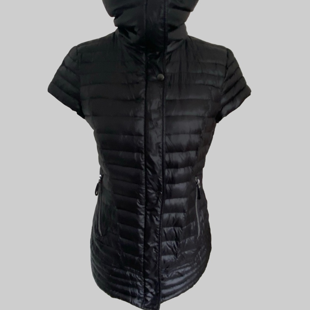 Andrew Marc Black Down Cap Sleeve Mock Neck Light Puffer Vest- Sz-XS